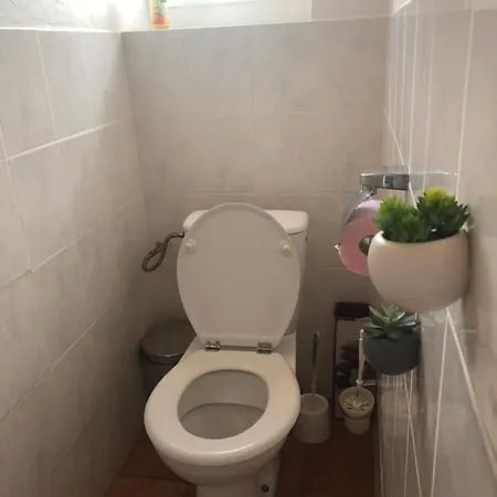 Jolie T4 La Zoune Avec Jardin 8 Personnes Apartment *