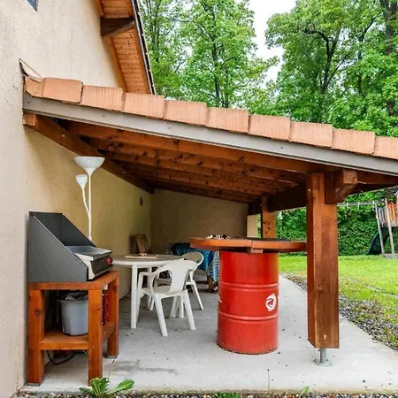 Jolie T4 La Zoune Avec Jardin 8 Personnes