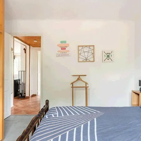 Apartment Jolie T4 La Zoune Avec Jardin 8 Personnes *